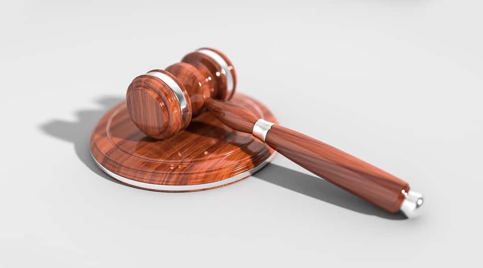 Gavel for Gray Divorce Article - Retires Great gray divorce,grey divorce,avoid gray divorce,how to avoid gray divorce,silver splitter